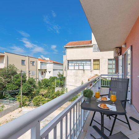 Apartments Marija Макарска Экстерьер фото
