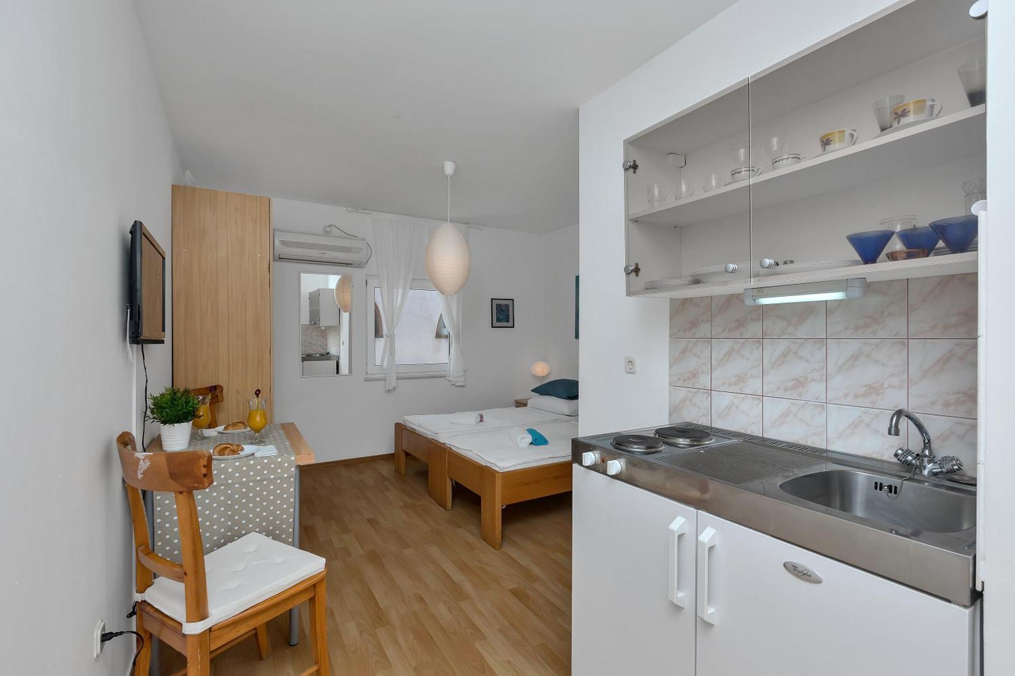 Apartments Marija Макарска Экстерьер фото